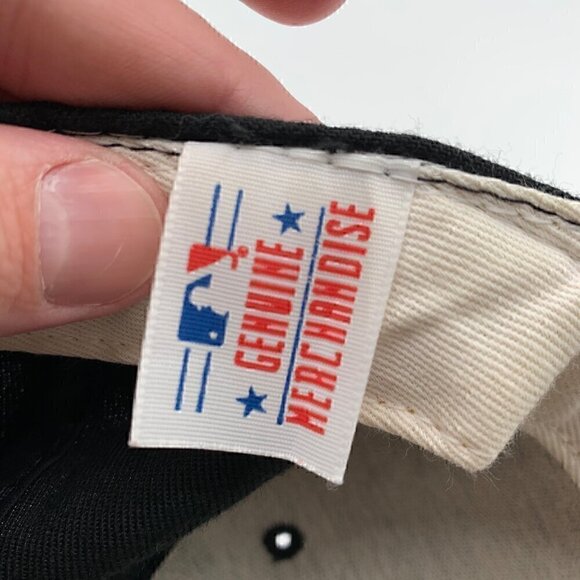 Pittsburgh Pirates MLB Vintage Signed Black Red New Era Snapback Hat M/L - Picture 6 of 6